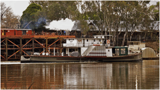 Echuca Paddlesteamer on the Murray River